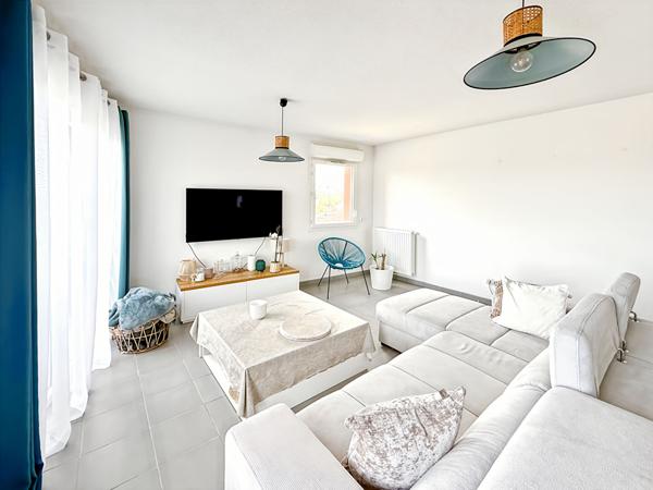 A vendre Appartement  2 pièce(s) 45 m2 Mérignac Capeyron