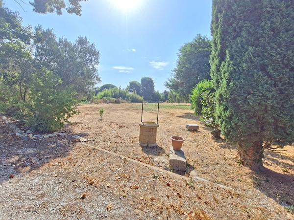 Perpigna Sud Est Maison de Type 4 de145m2 sur 6800m2 de terrain