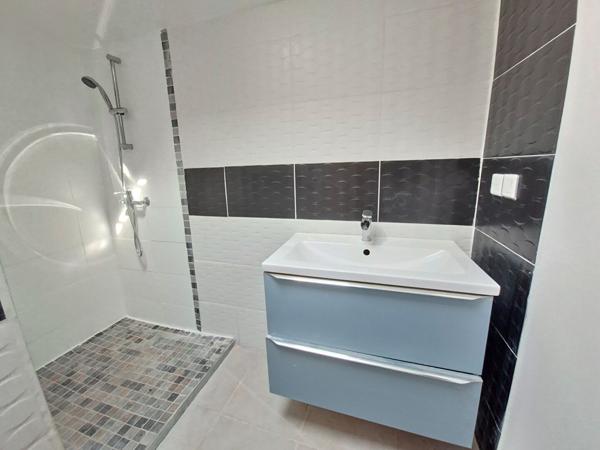 Perpigna Sud Est Maison de Type 4 de145m2 sur 6800m2 de terrain