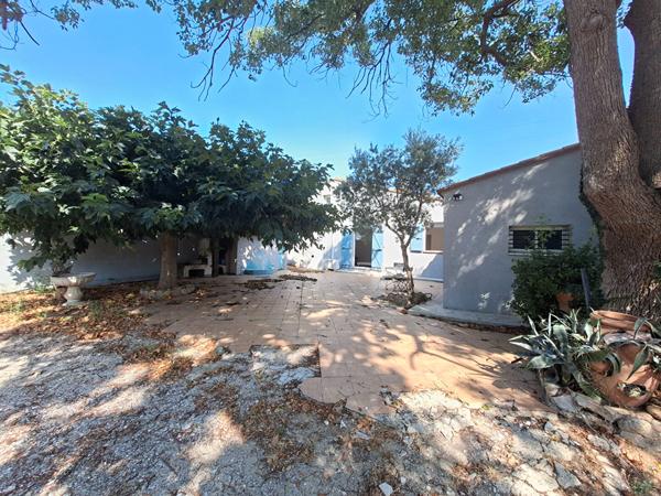 Perpigna Sud Est Maison de Type 4 de145m2 sur 6800m2 de terrain