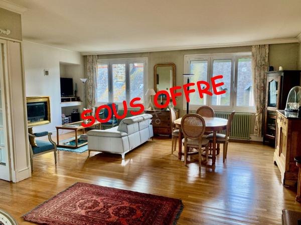 Beau duplex de 160 m2+ garage, plein centre ville