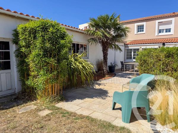 Maison à vendre  6 pièces - 136,42 m 2   BRETIGNOLLES SUR MER  - 85