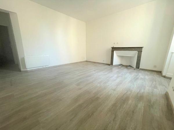 Appartement à louer    3 pièces •  Bollène