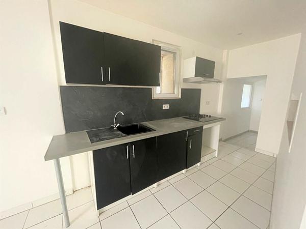 Appartement à louer    3 pièces •  Bollène