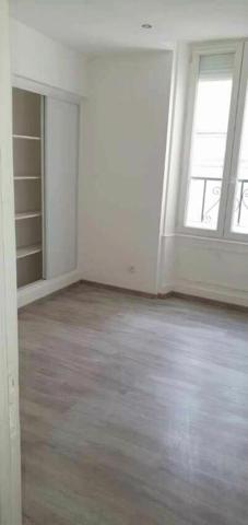 Appartement à louer    3 pièces •  Bollène