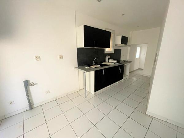 Appartement à louer    3 pièces •  Bollène