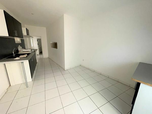 Appartement à louer    3 pièces •  Bollène