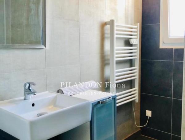 Appartement T2 en rez-de-chaussée, à deux pas du centre de Lauris