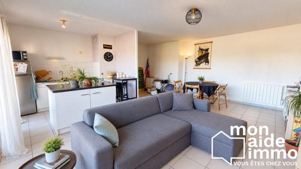 Bordeaux Bastide – T3 avec grand séjour, balcon et stationnement