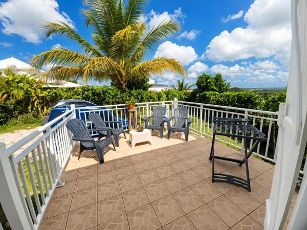 Villa à vendre Saint-Anne, vue panoramique, 4 pièces  (971)