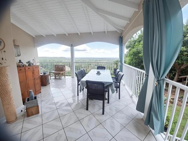 Villa à vendre Saint-Anne, vue panoramique, 4 pièces  (971)