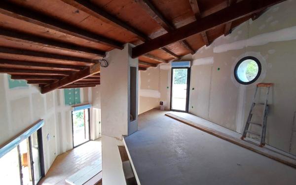 Maison à vendre    7 pièces •  La Palme