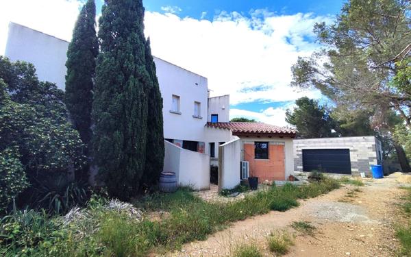 Maison à vendre    7 pièces •  La Palme