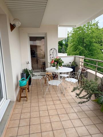 DIJON TOISON D OR RESIDENCE "LES DUCS DE BOURGOGNE" APPARTEMENT DE TYPE 4 DE 97 M2 AVEC TERRASSE