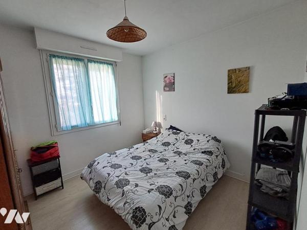 A VENDRE centre ville de BAUD: maison avec très beau terrain clot- 19N