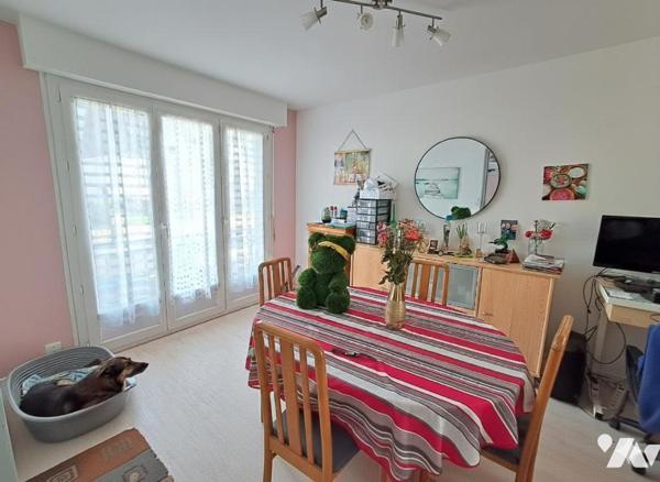 A VENDRE centre ville de BAUD: maison avec très beau terrain clot- 19N