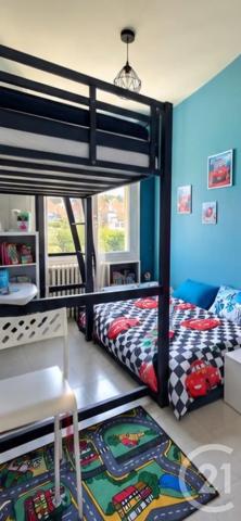 Appartement F3 à vendre  3 pièces - 71 m 2   DESERTINES  - 03