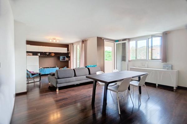 AU CALME AVEC TERRASSE ET GARAGE