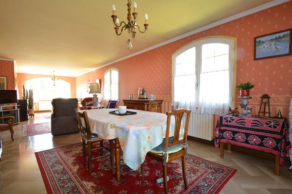 Maison - 7 pièces - 156 m²