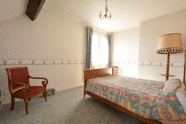 Maison - 7 pièces - 156 m²