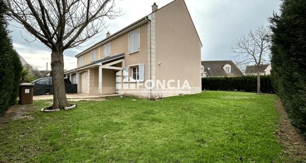 À vendre Maison 5 pièces 99 m² - Le Coudray-montceaux 91830