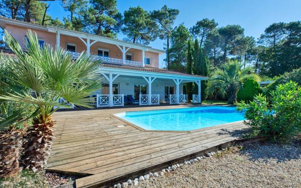 Maison à vendre    6 pièces •  Pessac