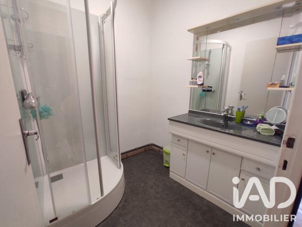 Immeuble à vendre 413 m² Thiers