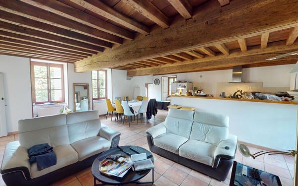 Maison à louer    4 pièces • 121,26 m2 Jambles