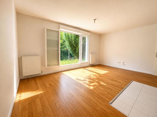 Appartement Massy 1 pièce(s) 31 m2
