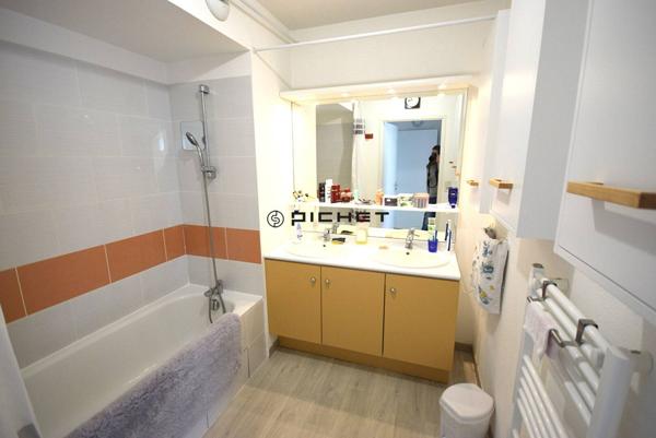 Appartement 4 pièces 77 m² NIORT - 79000