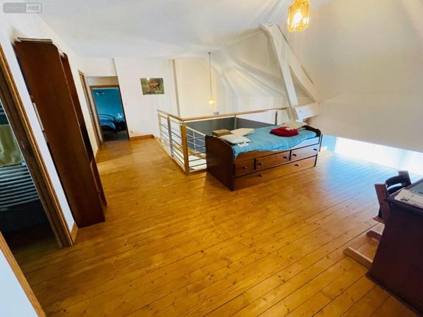 Maison à vendre à Saint-Léonard-des-Bois dans la Sarthe (72130), ref : 61001-21