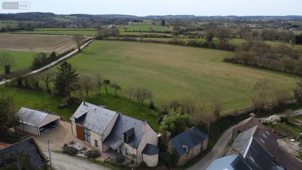Maison à vendre à Saint-Léonard-des-Bois dans la Sarthe (72130), ref : 61001-21