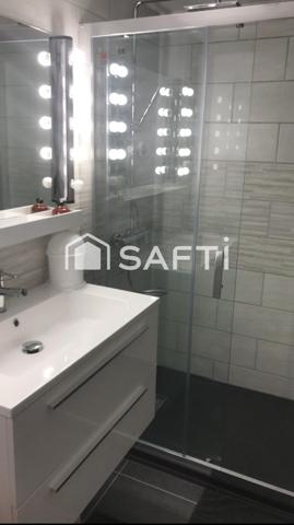 AU COEUR D'UN VILLAGE  DYNAMIQUE