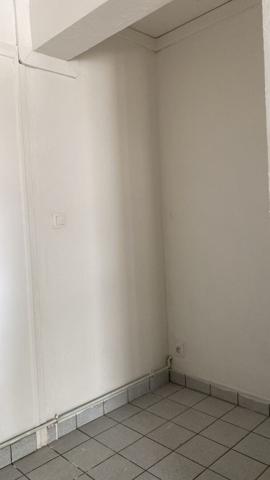 Nantes Tortière - Local commercial ou bureau d'environ 29m²