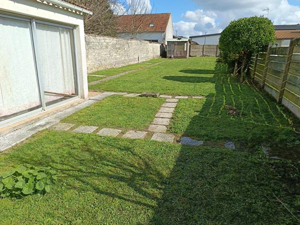 Maison Surgeres 5 pièce(s) 147 m2