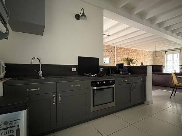 Maison Surgeres 5 pièce(s) 147 m2