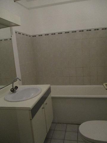 STUDIO MEUBLE -DE 26,38 M2 JOINVILLE LE PONT