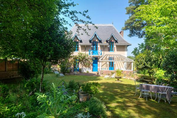 Maison Rougé 6 pièce(s) 114 m2 possibilité d'une 4ème chambre  grenier de 14.60m²