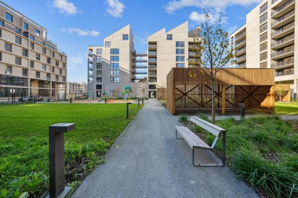 Louer appartement 5 pièces de 162 m²