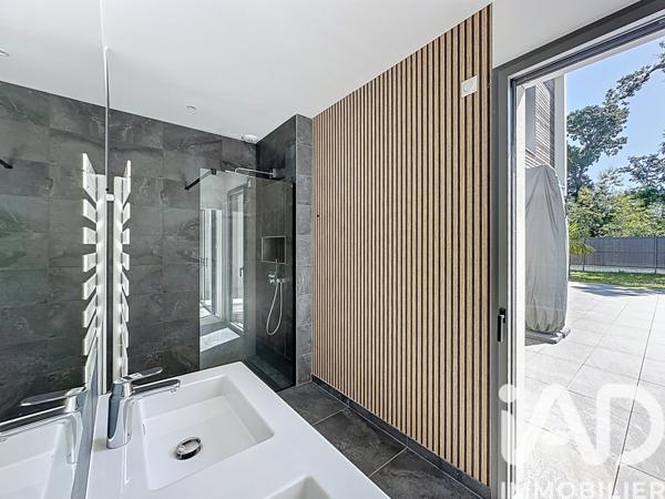 Maison à vendre 5 pièces 165 m² Dinan