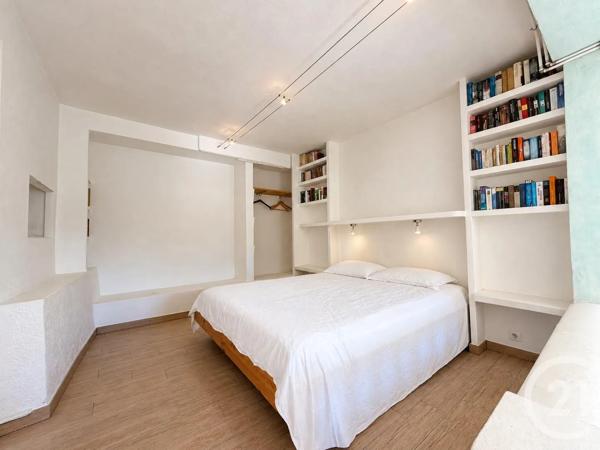 Appartement à vendre  2 pièces - 65,20 m 2   VENCE  - 06