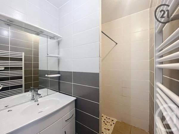 Immeuble à vendre  120 m2 ROSOY - 89