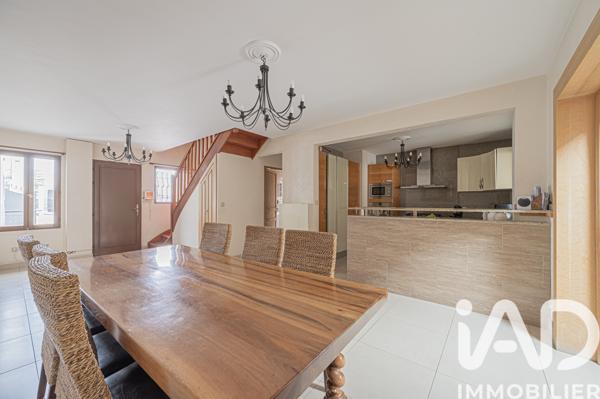 Maison à vendre 5 pièces 109 m² Montfermeil