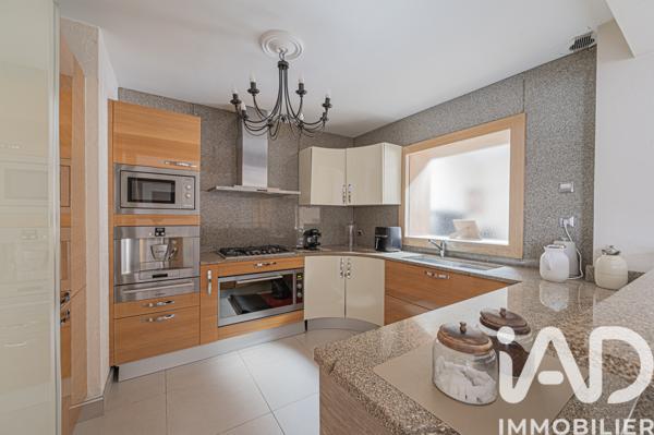 Maison à vendre 5 pièces 109 m² Montfermeil
