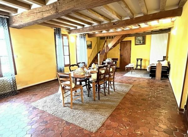 MAISON EN CENTRE VILLE DE GOURNAY EN BRAY 191 M2 5 CHAMBRES