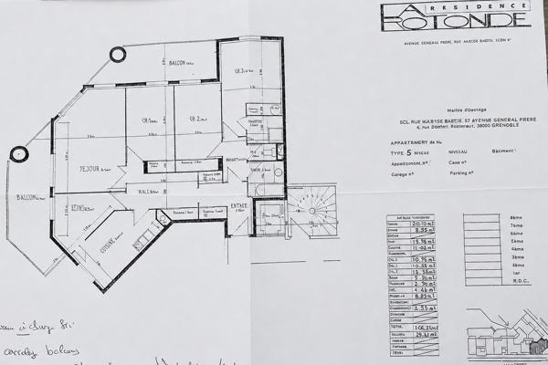 Appartement
         5 pièces
        - 106 m² 380 000 € *