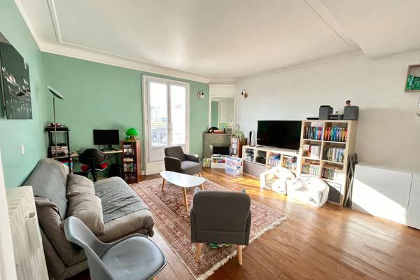 Nanterre Ville - Appartement lumineux - 77m² - Charme de l'ancien