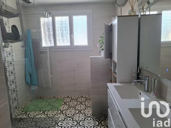 Maison à vendre 4 pièces 133 m² Saint-Just-Luzac