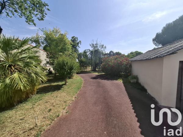 Maison à vendre 4 pièces 133 m² Saint-Just-Luzac