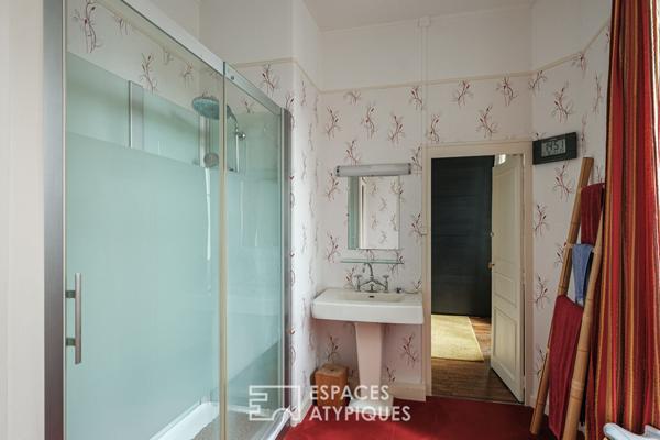 Demeure au style Art Nouveau en centre-ville avec vue